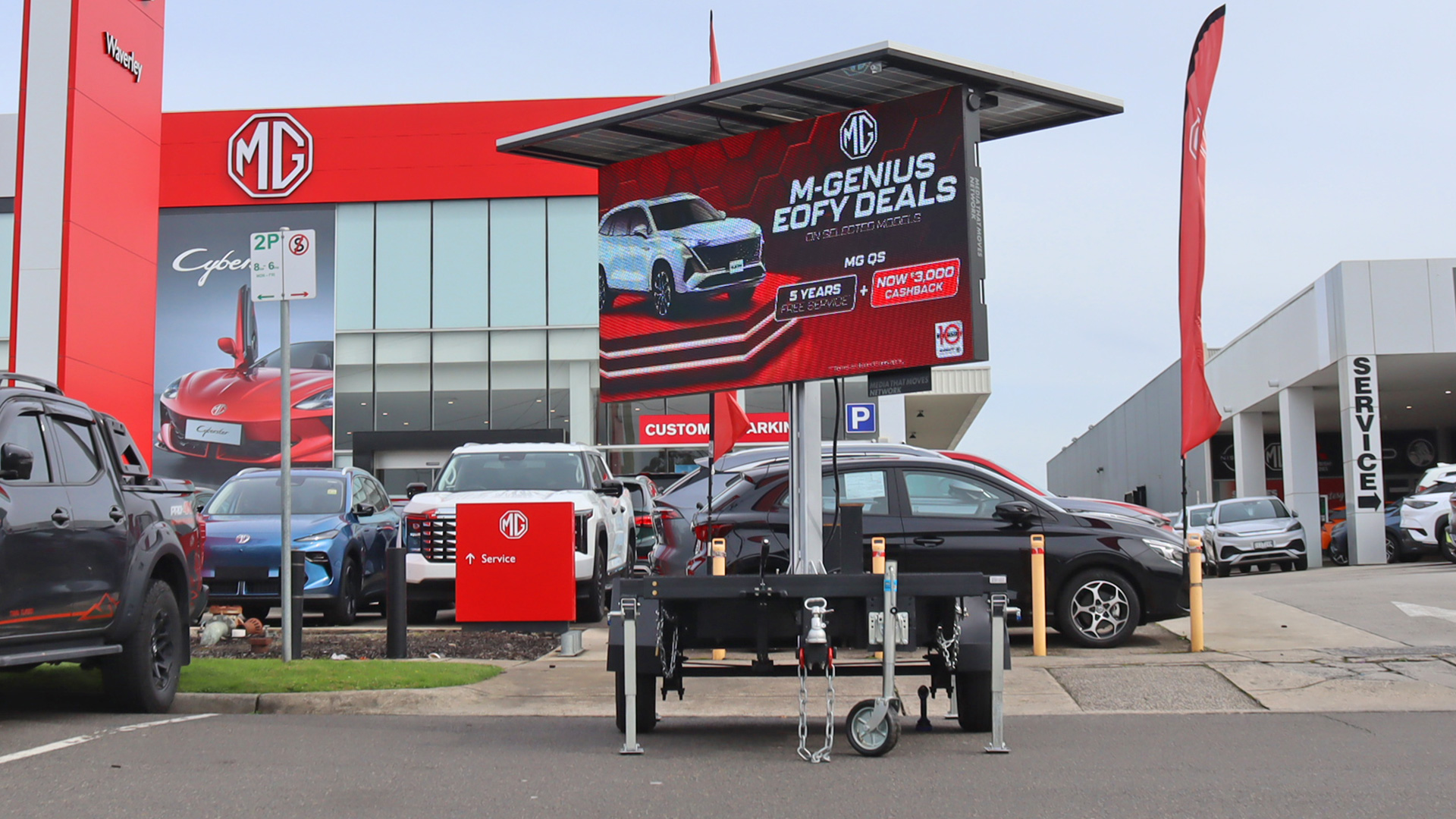 Mobo Solar Ad Trailer from Running Boards